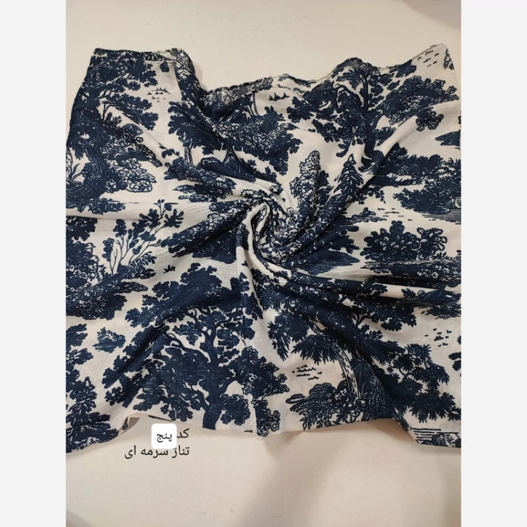 روسری نخی طرح دار