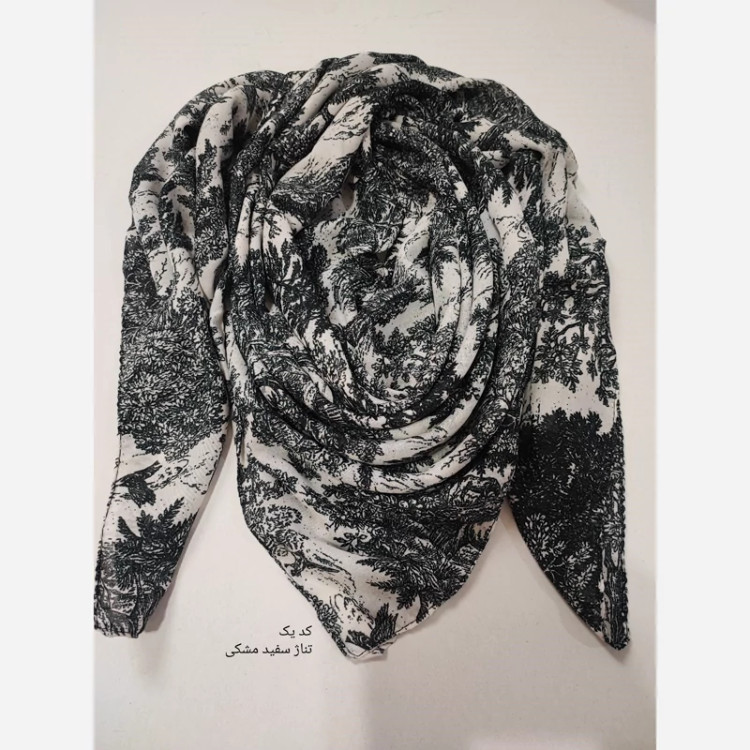 روسری نخی طرح دار